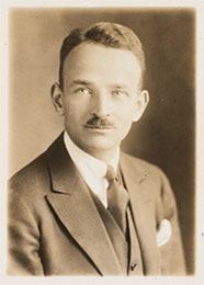 Georges F. Doriot, circa 1925. HBS Archives Photograph Collection: Faculty and Staff. HBS Archives, Baker Library, Harvard Business School. olvwork538390